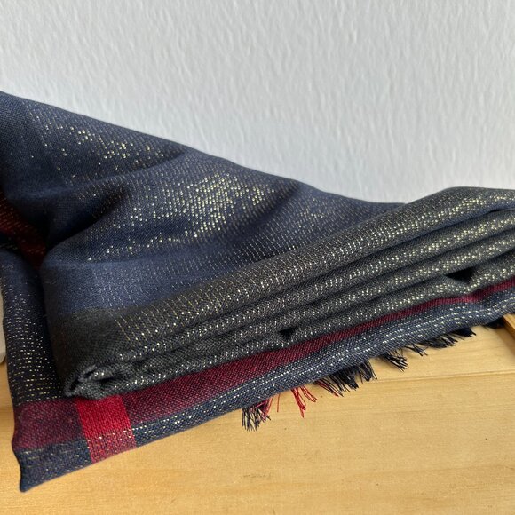 NWT Artizan Robin Barre Sparkly Plaid Scarf or Wrap, Navy With Red, Gold Sparkle - Picture 5 of 16